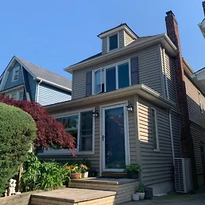 Separate Big Near Jfk And Laguardia Airport Homestay